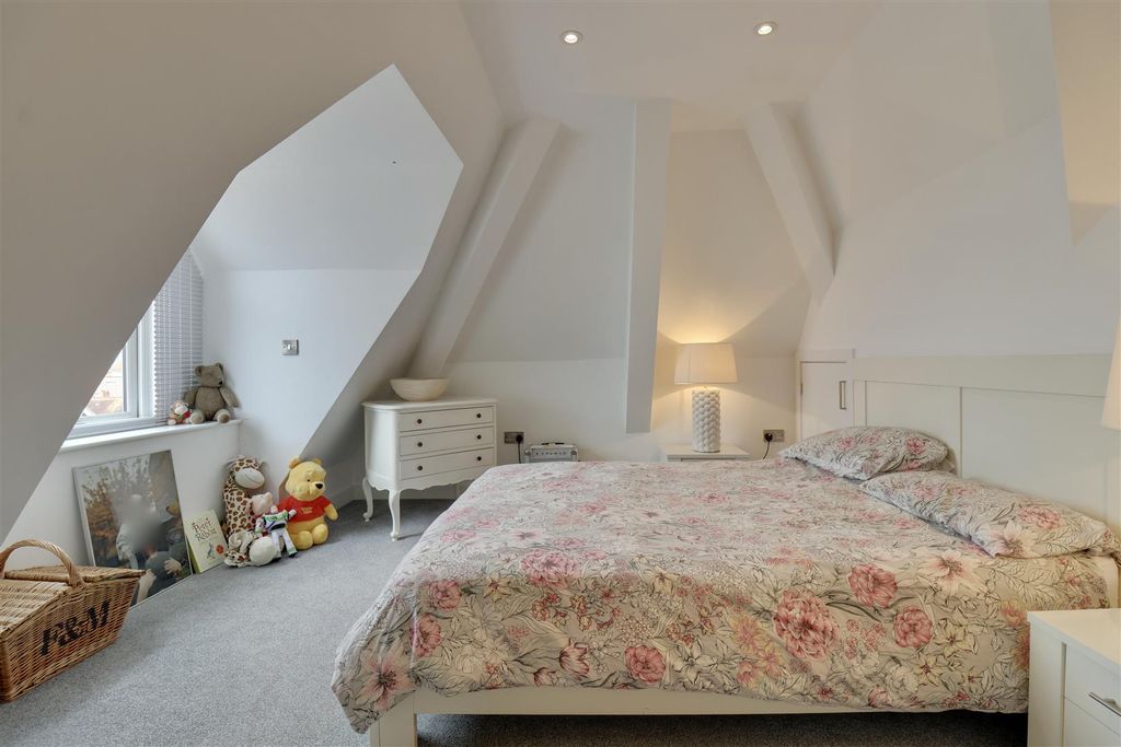 Additional image 17 of 2 bed flat for saleSt. Helens Parade, Southsea PO4