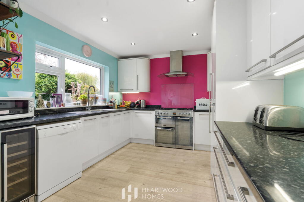 Additional image 2 of Roestock Lane, Colney Heath, St. Albans, AL4 0QN