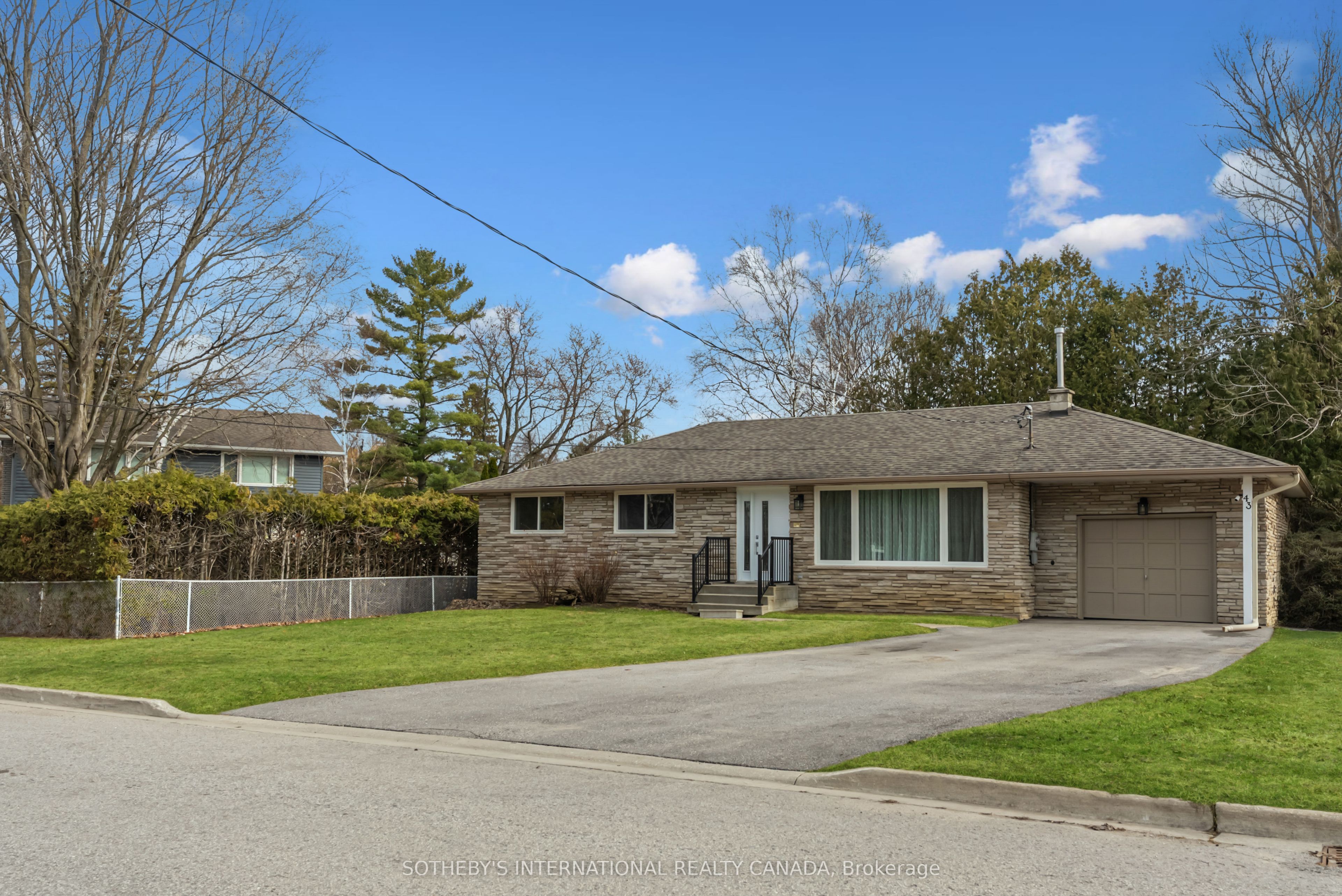 43 Northwood Road, Georgina, ON, L0E 1R0