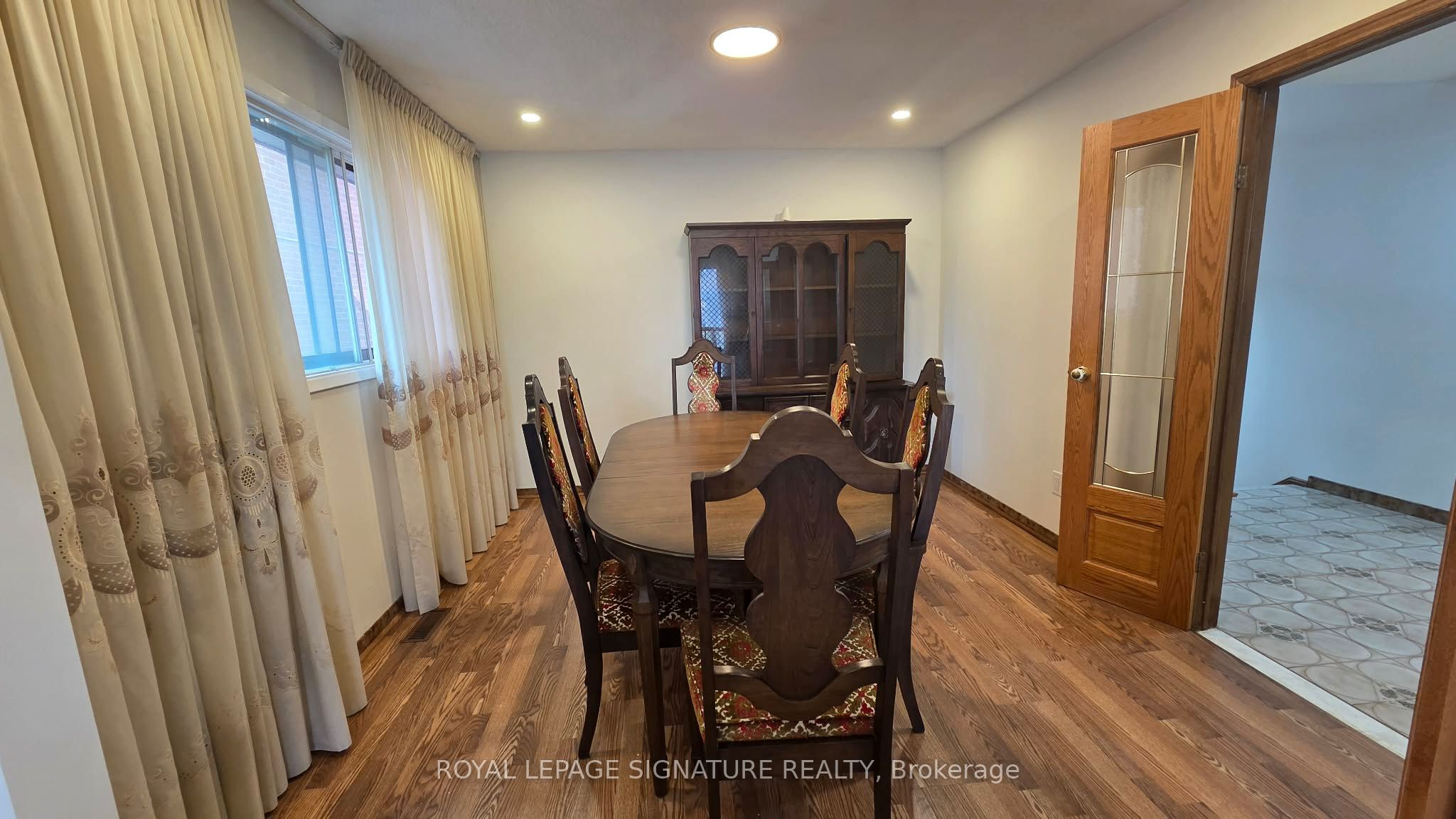 Additional image 5 of Mainfloor-4170 Sunset Valley Court, Mississauga, ON, L4W 3L5