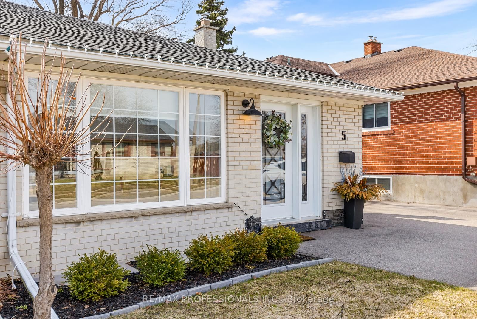 Additional image 2 of 5 Birgitta Crescent, Toronto, ON, M9C 3W1