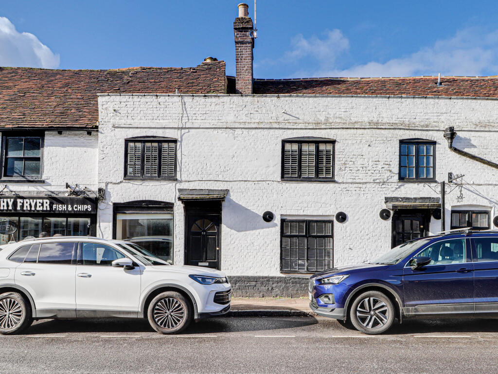 High Street, Redbourn, AL3