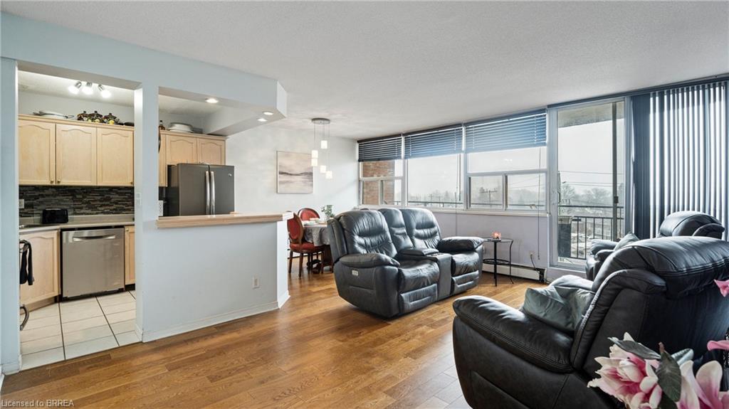 Additional image 5 of 501-293 Mohawk Road E, Hamilton, ON, L9A 2J1