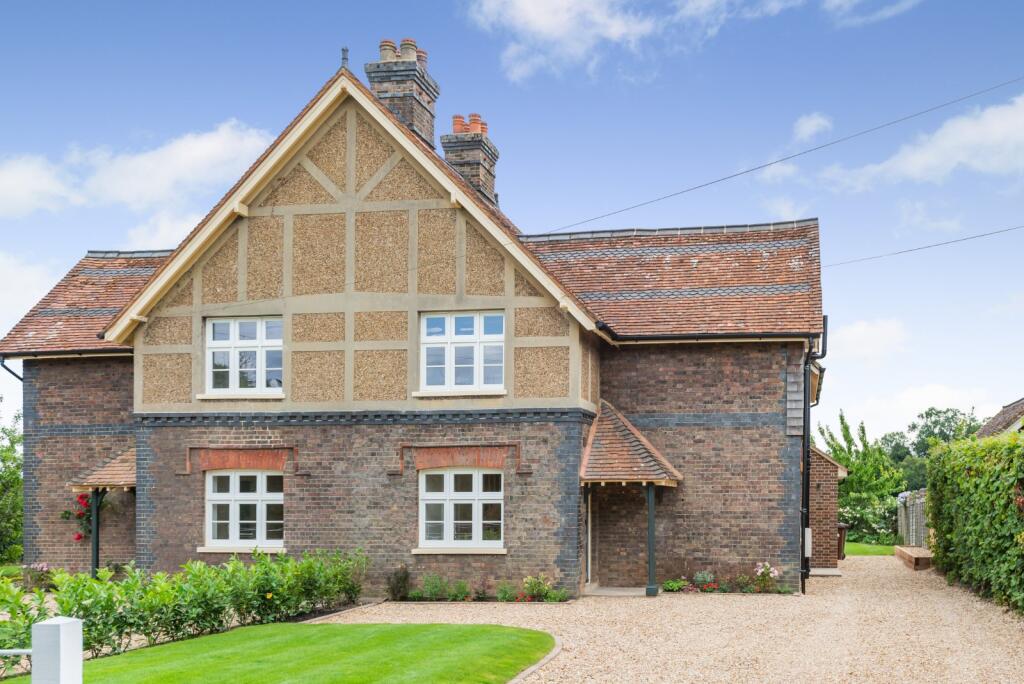 Beeson End Cottages, Beeson End Lane, Harpenden, Hertfordshire