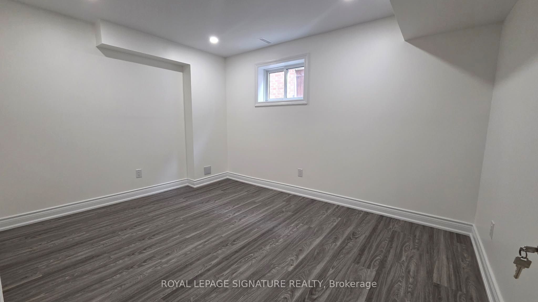 Additional image 2 of Basement 2-3137 Sunnyhill Drive, Mississauga, ON, L4X 2K5