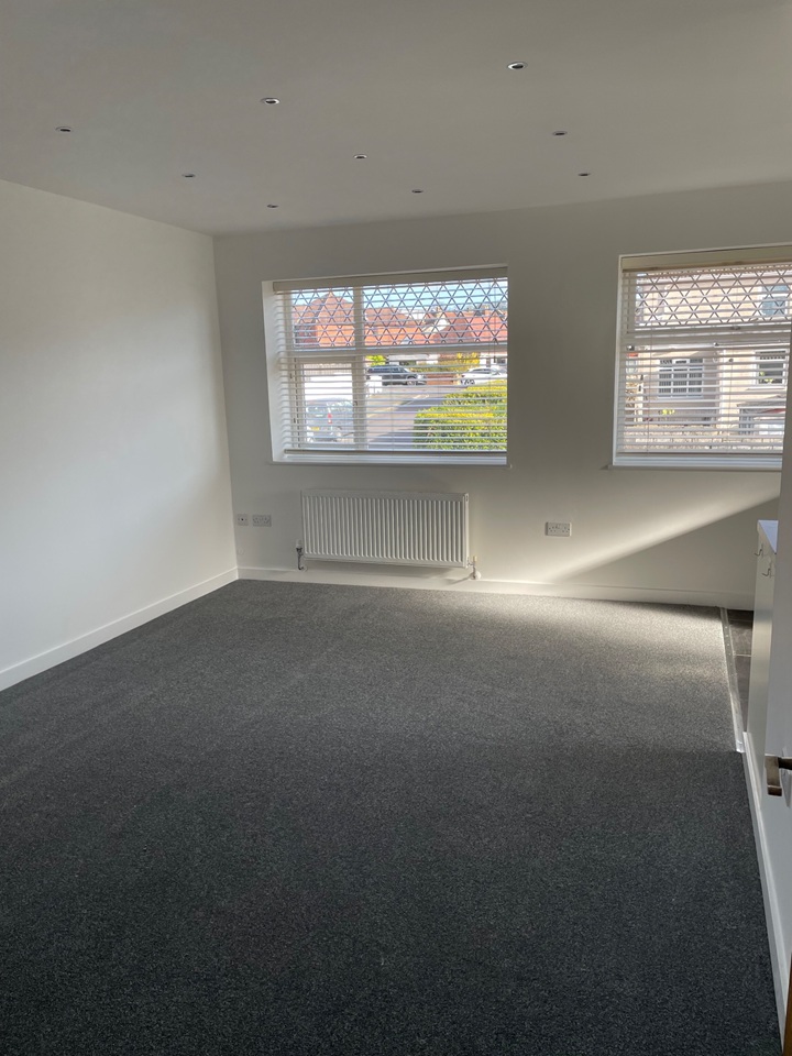 1 Bed Flat, Savoy Road, BS4, N1 7GU photo 4