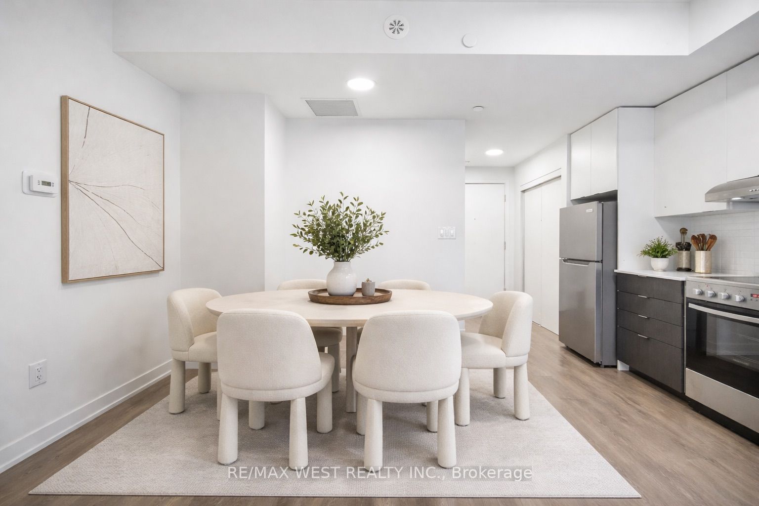 Additional image 4 of 311-120 Canon Jackson Drive, Toronto, ON, M6M 0B8
