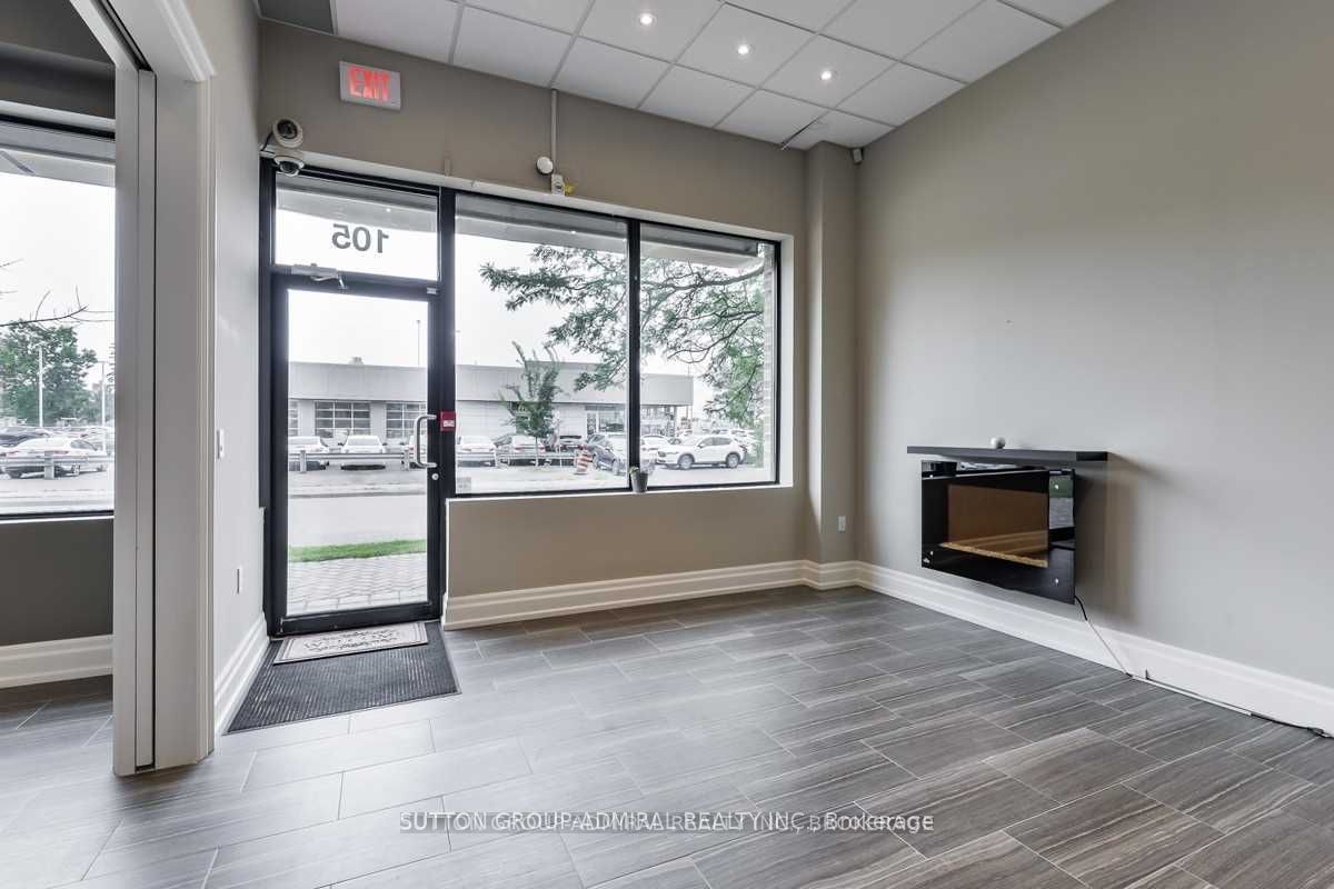105-10376 Yonge Street, Richmond Hill, ON, L4C 3B8