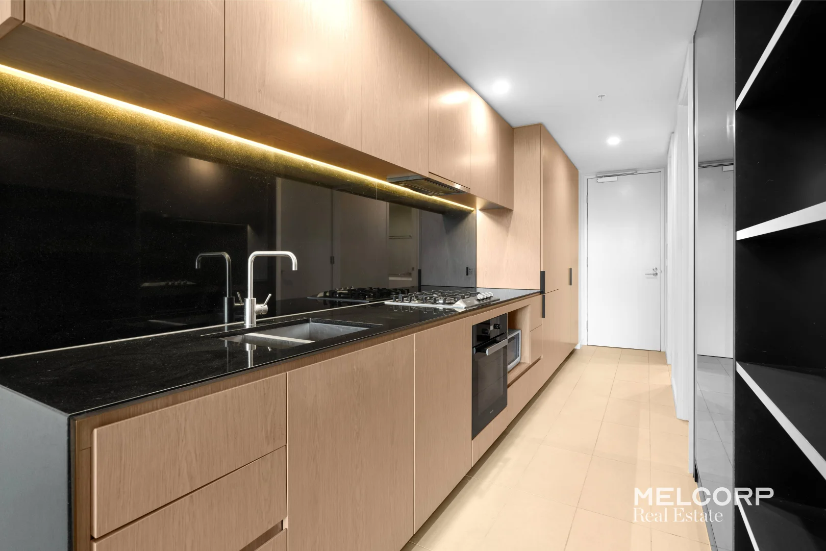 Additional image 4 of 708/151 Berkeley Street, Melbourne VIC 3000