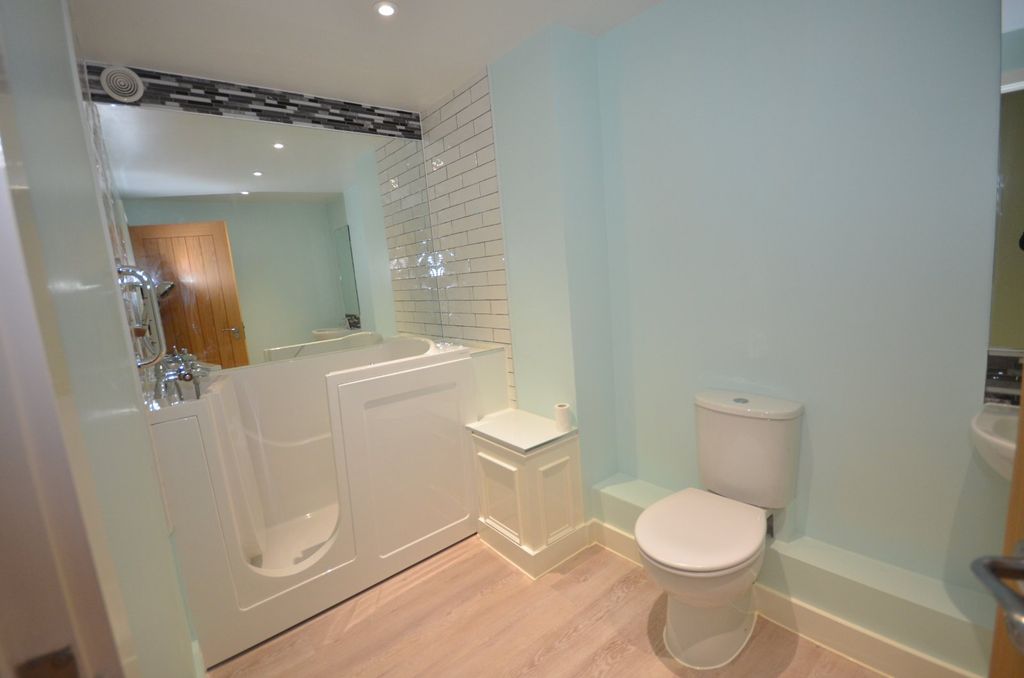 Additional image 8 of 2 bed flat for saleBrown Street, Salisbury, Wiltshire SP1