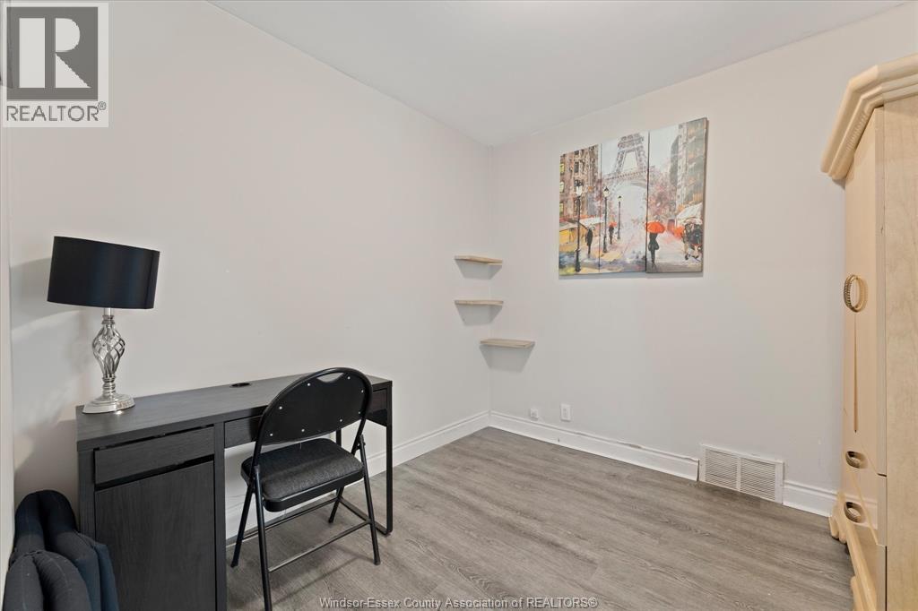 965 Bridge , Windsor, ON, N9B2M9 photo 5