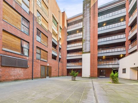 Hudson Gardens, Duke Street, Liverpool. L1