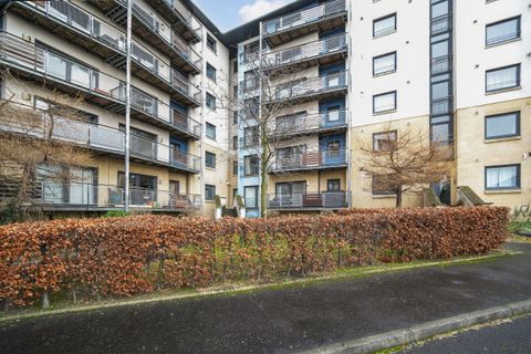 Flat 17, 4 Drybrough Crescent, Edinburgh EH16
