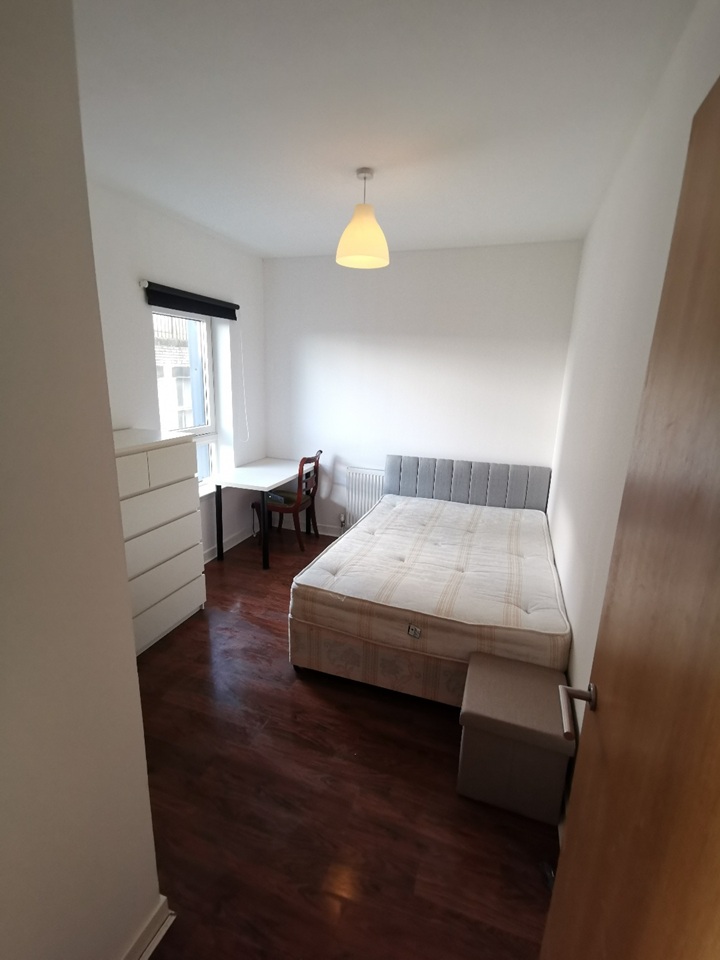 2 Bed Flat, Oswald St, G1, N1 7GU photo 2