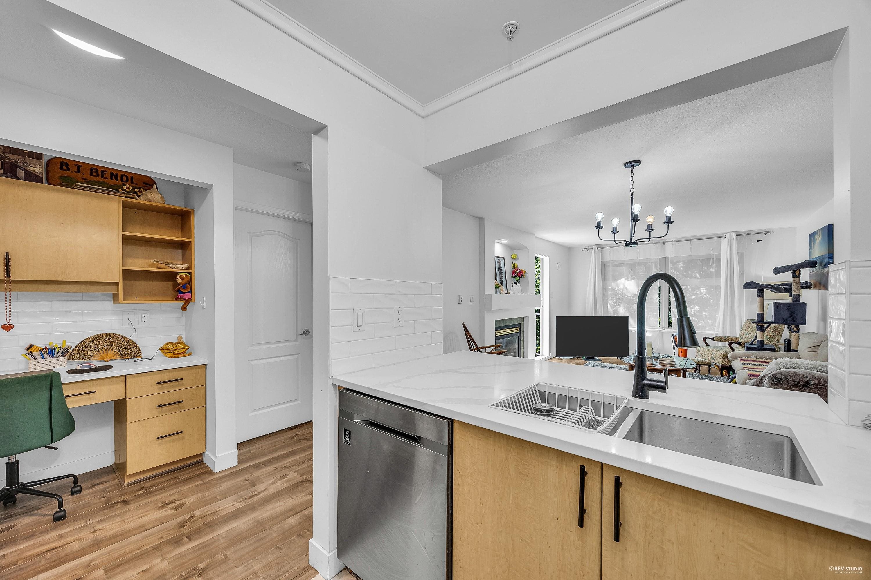 310-15220 Guildford Drive, Surrey, BC, V3R 0Y6