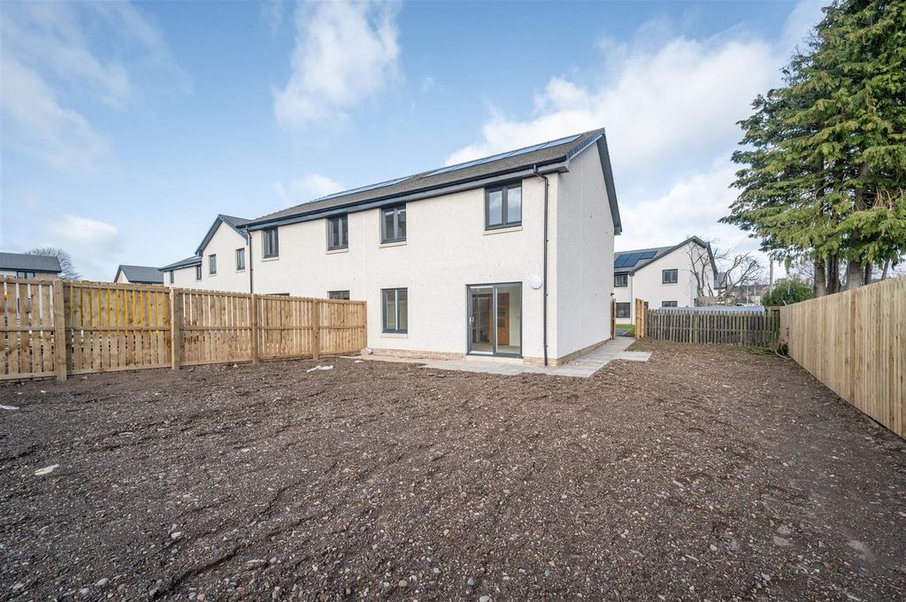 Additional image 18 of 3 bed property for saleNewtyle Lane, Dundee DD3
