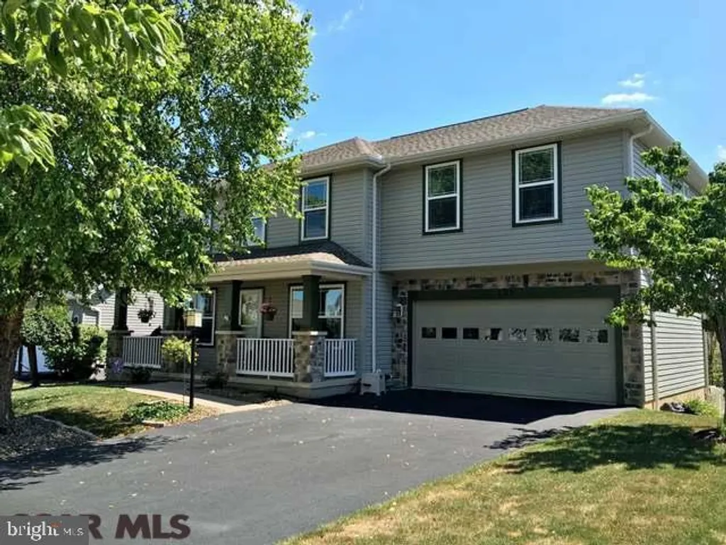 109 Meadowhawk Lane, State College, PA 16801