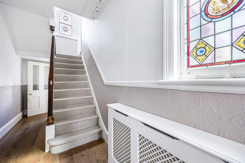 Additional image 12 of 4 bed semi-detached house for saleHarp Hill, Cheltenham GL52