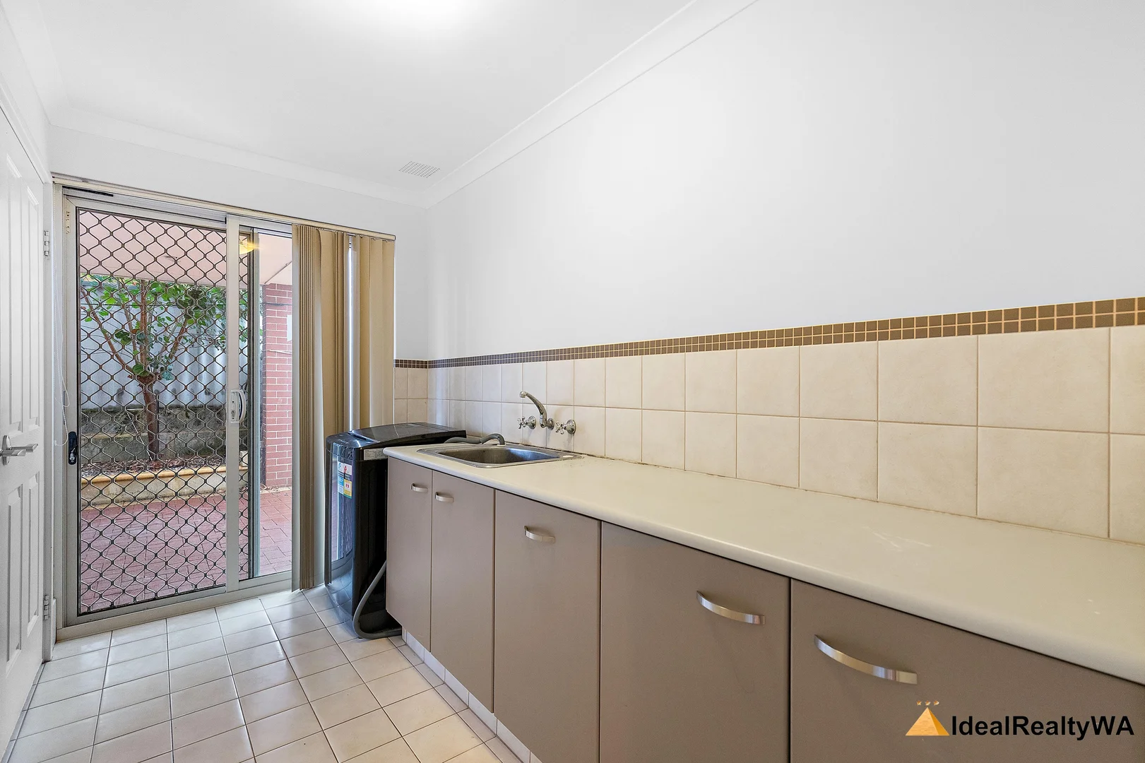 Additional image 26 of 4 Satinwood Court, Thornlie WA 6108