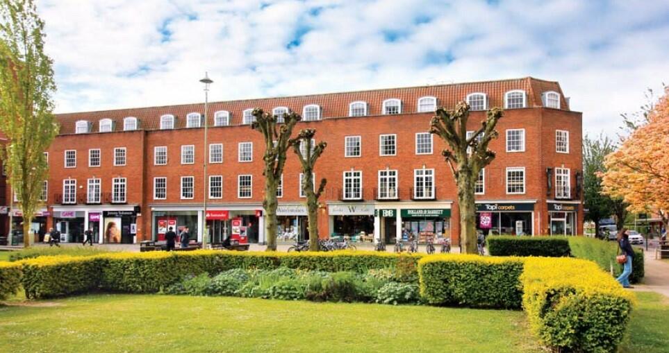 Gate House, Fretherne Road, Welwyn Garden City, Hertfordshire, AL8 6NS