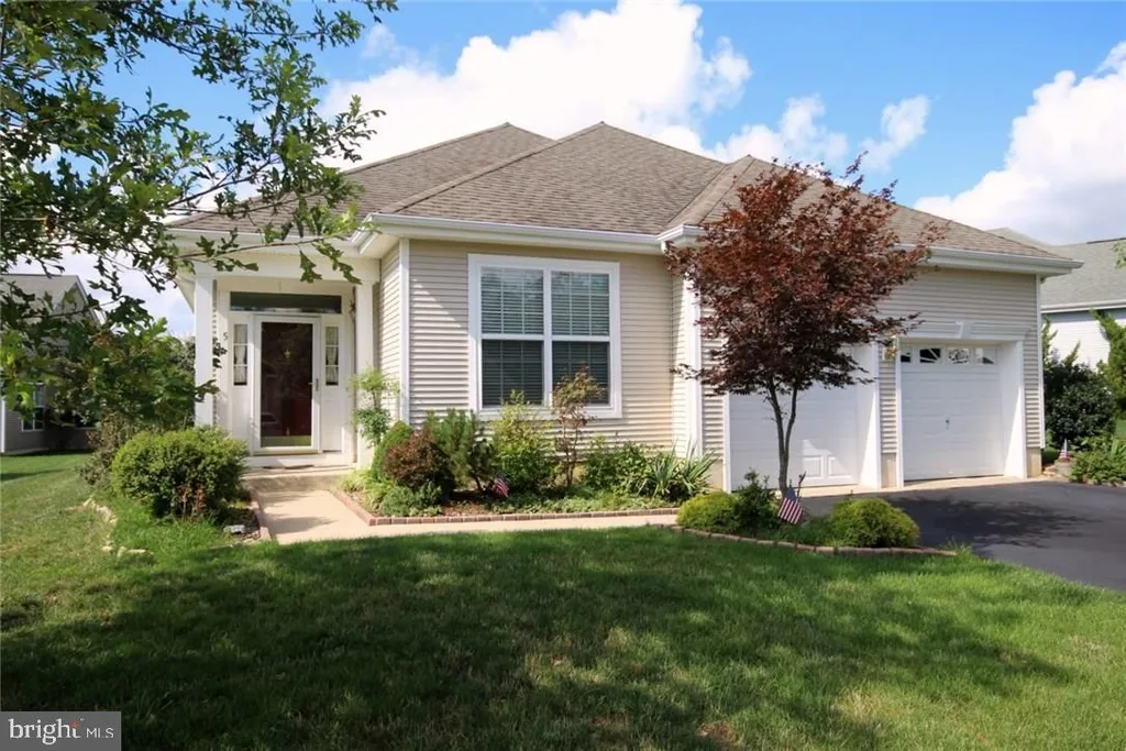 5 Boiling Springs Drive, Barnegat, NJ 08005