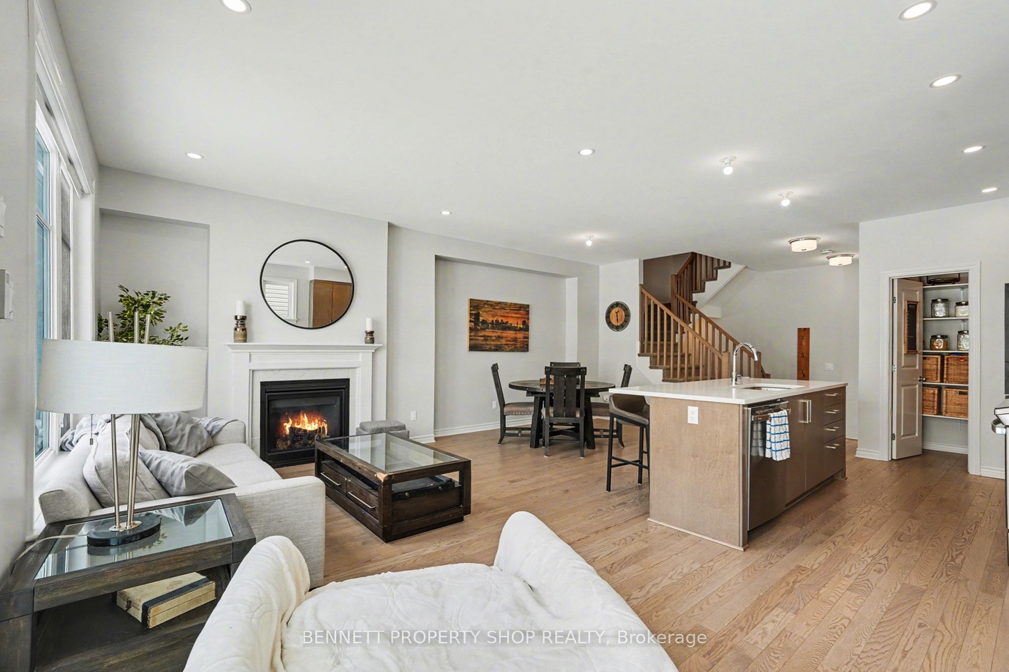 Additional image 3 of 551 Cardamom Terrace, Ottawa, ON, K2S 2X7