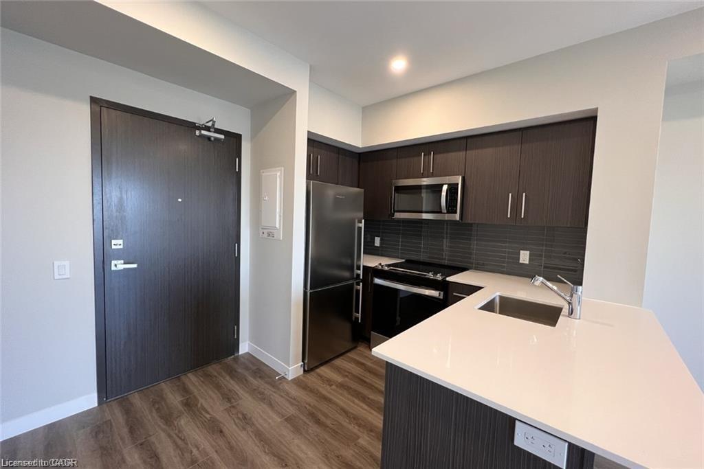 Additional image 6 of 2113-15 Queen Street S, Hamilton, ON, L8P 0C6