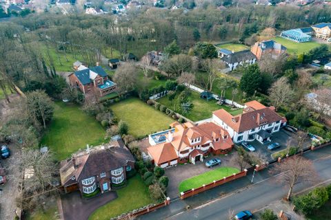 Far Moss Road, Blundellsands L23