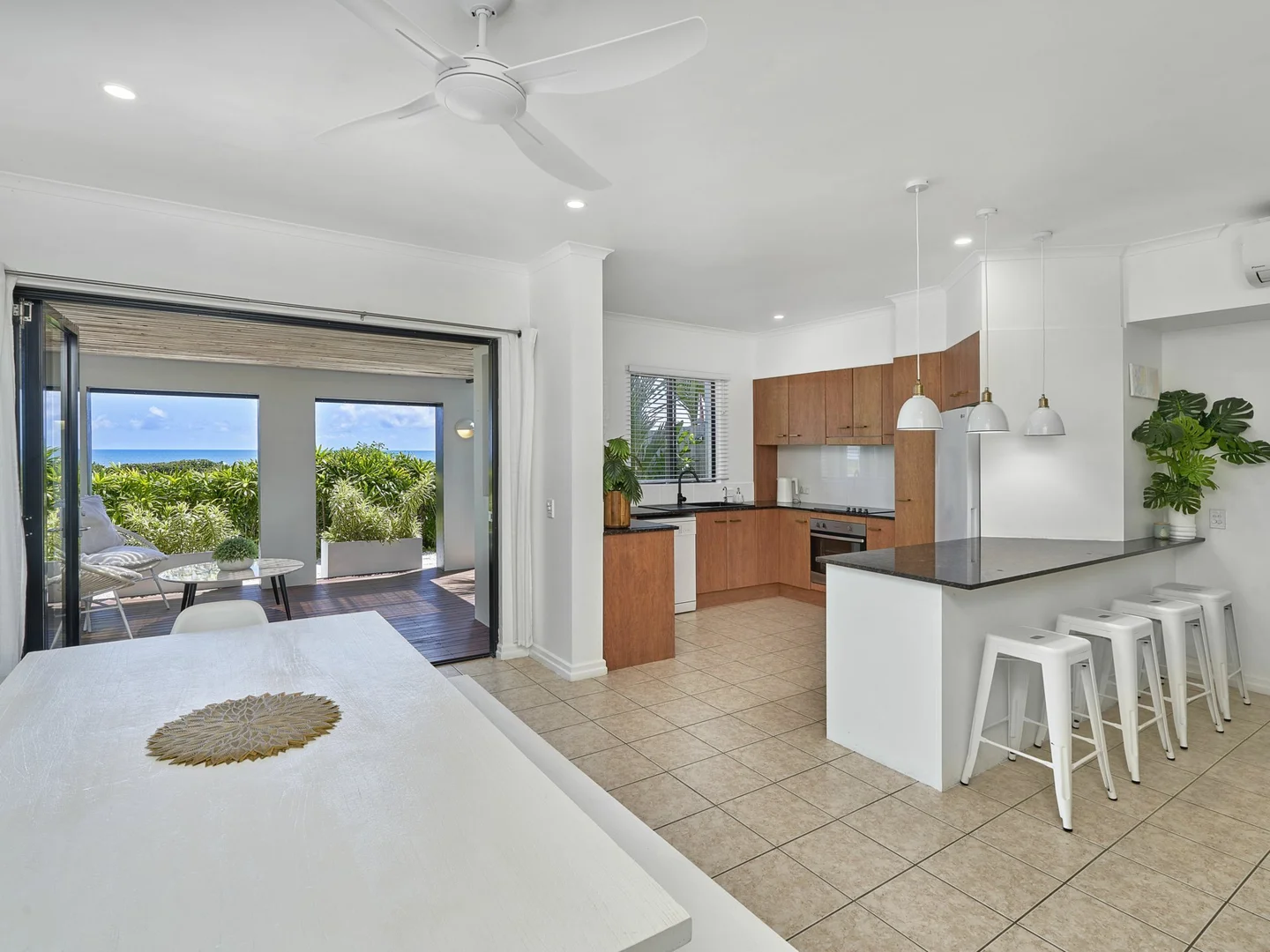 Additional image 3 of 11/5-7 Arlington Esplanade, Clifton Beach QLD 4879