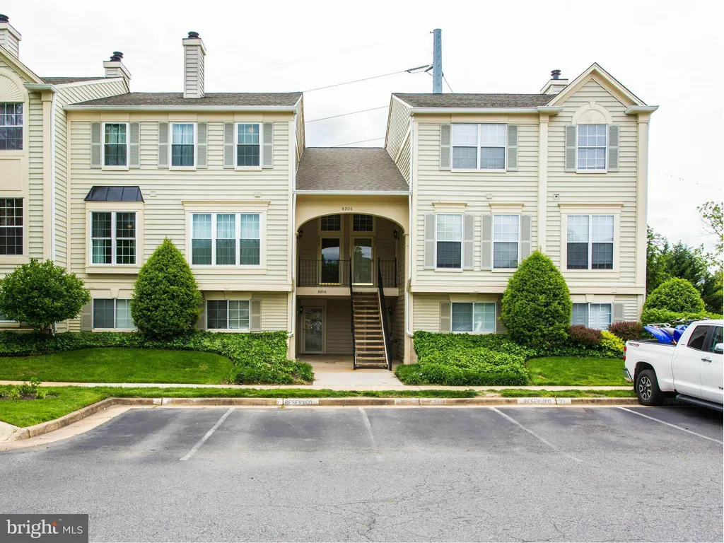 8206 Winstead Place Unit 201, Manassas, VA 20109