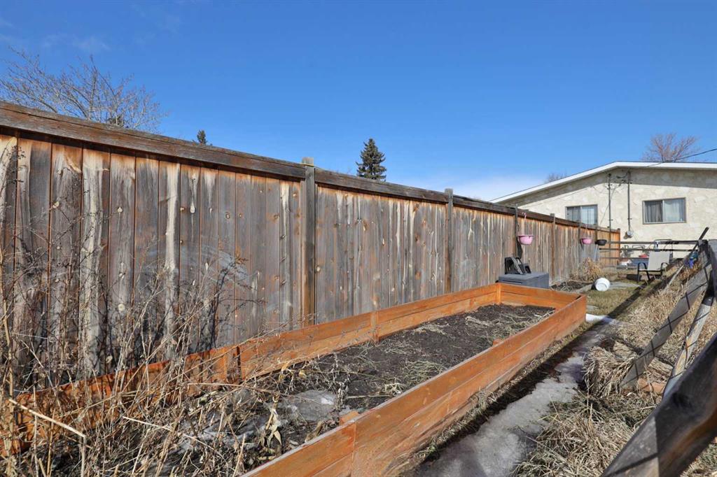 Additional image 6 of 6403B 49 Avenue, Camrose, AB, T4V 0P6