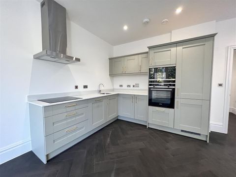 Llys Sophia, Cathedral Road, Pontcanna CF11