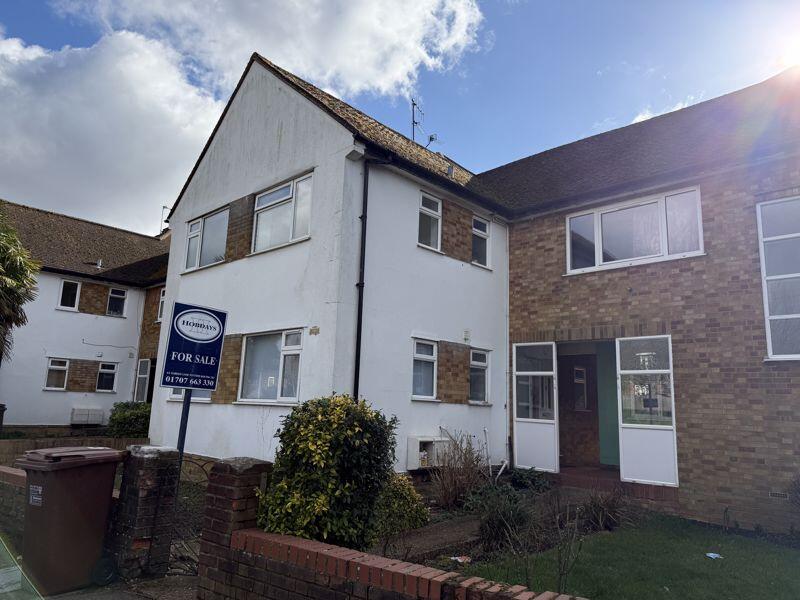 Station Close, Brookmans Park, AL9