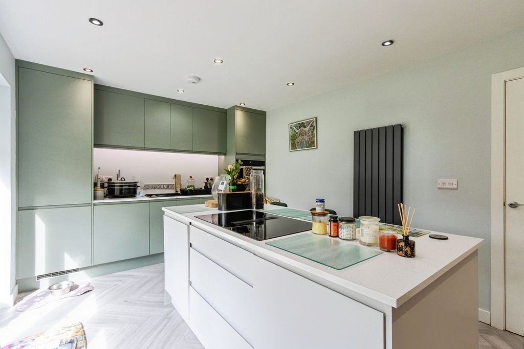 Additional image 3 of 2 bed detached bungalow for saleLakeland Way, Wakefield WF2