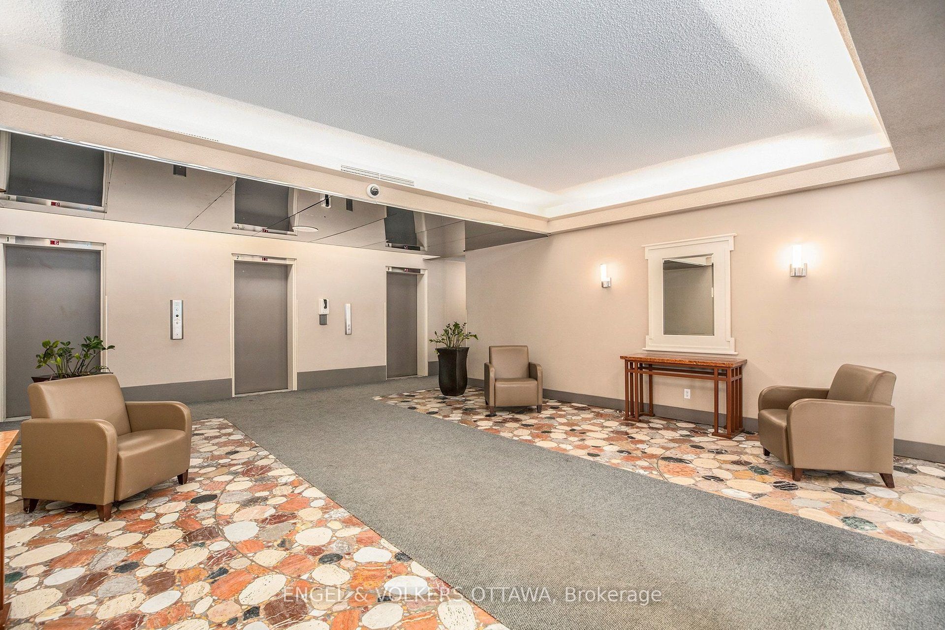 Additional image 4 of 404-1785 Frobisher Lane, Ottawa, ON, K1G 3T7
