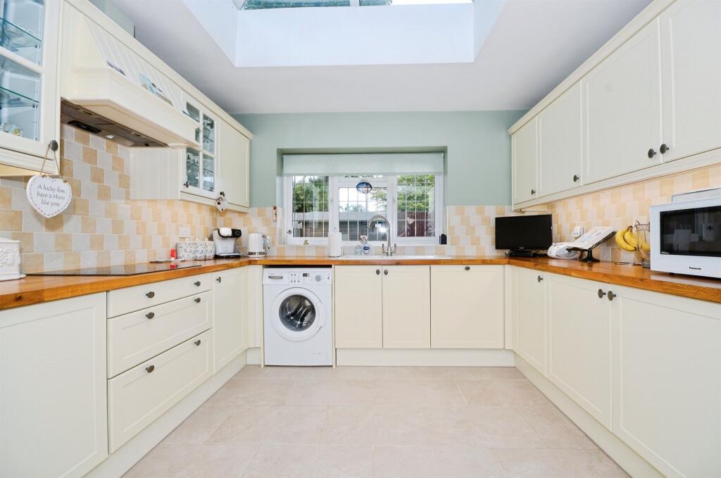 Additional image 5 of The Meads, Bricket Wood, St. Albans