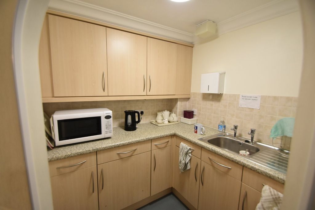 Additional image 7 of 1 bed flat for saleSpringwell, Havant, Hampshire PO9