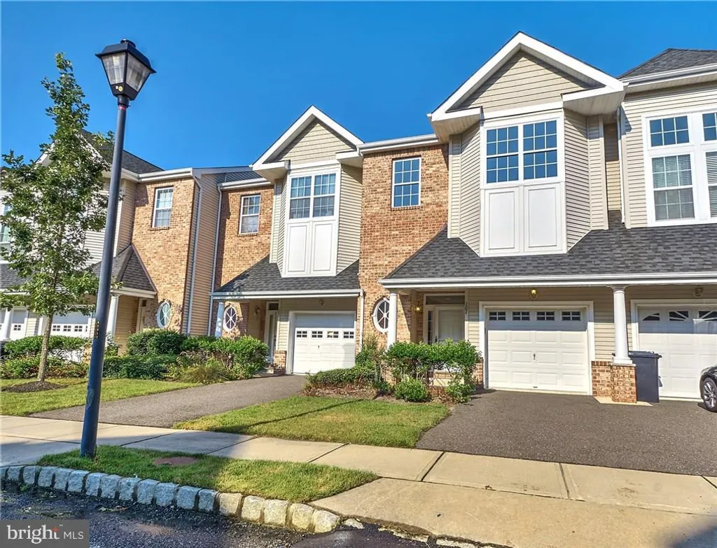 107 Bryce Lane Unit 2004, Manahawkin, NJ 08050