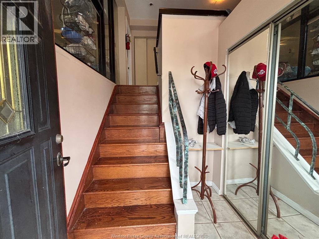 Additional image 2 of 2ND FLOOR-163 Janette , Windsor, ON, N9A4Y9