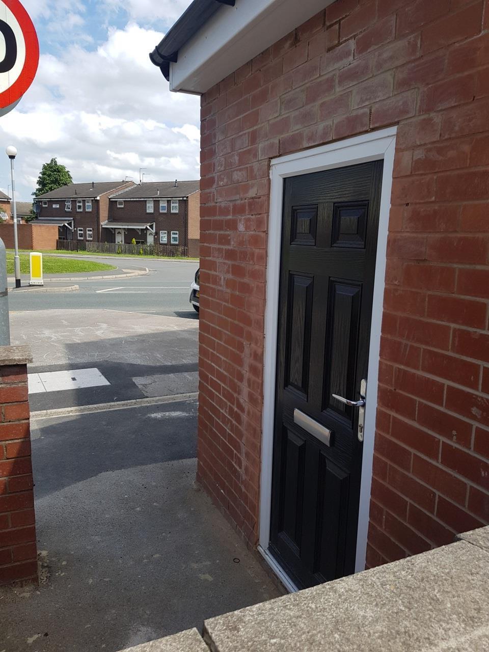 1 Bed Flat, Barras Street, LS12, N1 7GU
