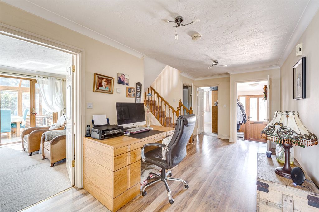 4 bed detached house for saleFerring Lane, Ferring, West Sussex BN12 photo 2