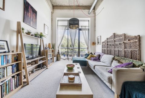Lakeshore Drive, Bristol, Somerset BS13