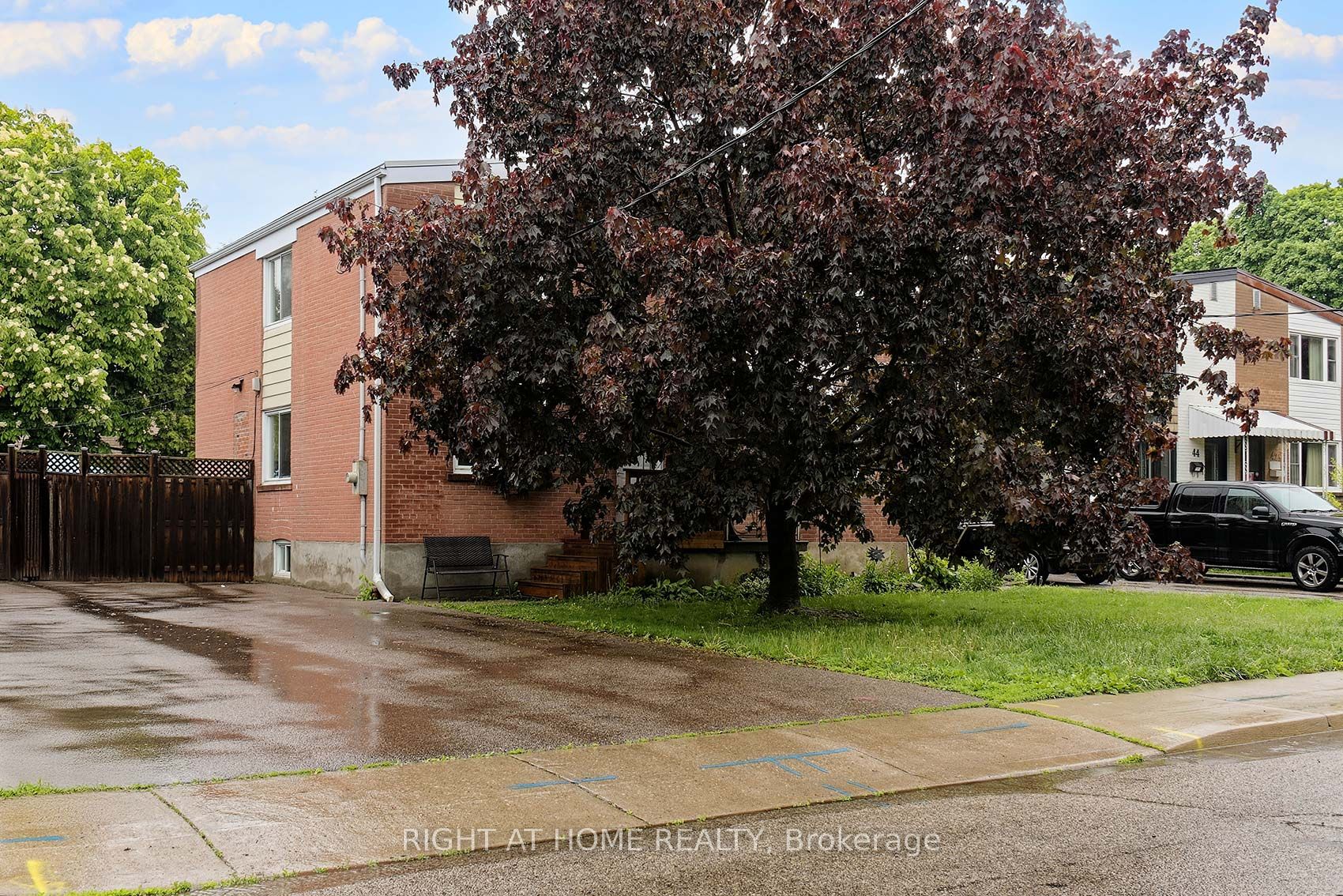 48 Van Stassen Boulevard, Toronto, ON, M6S 2N5 photo 2
