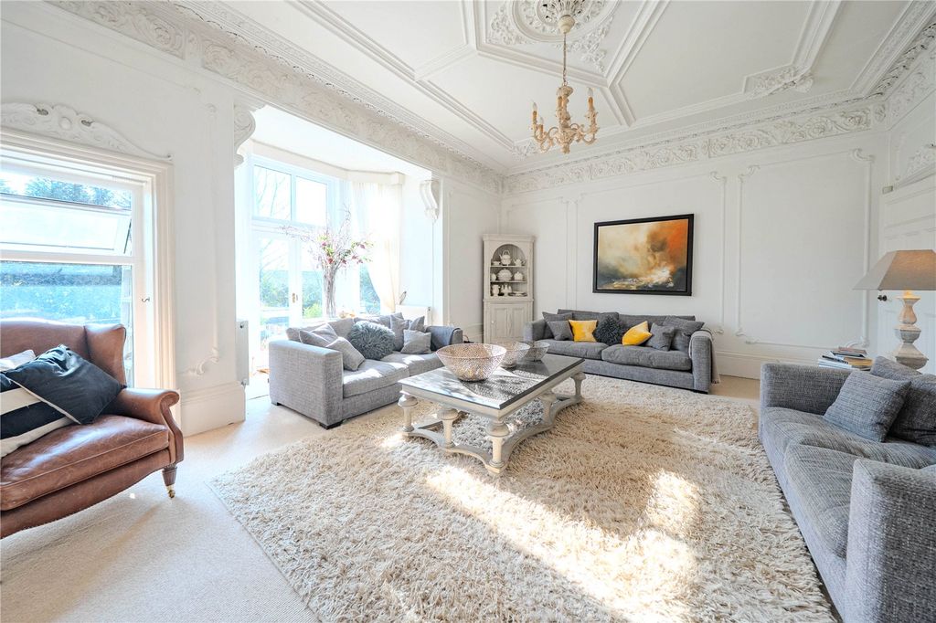 Additional image 4 of 3 bed flat for saleOaklea Hall Close, Adel, Leeds, West Yorkshire LS16