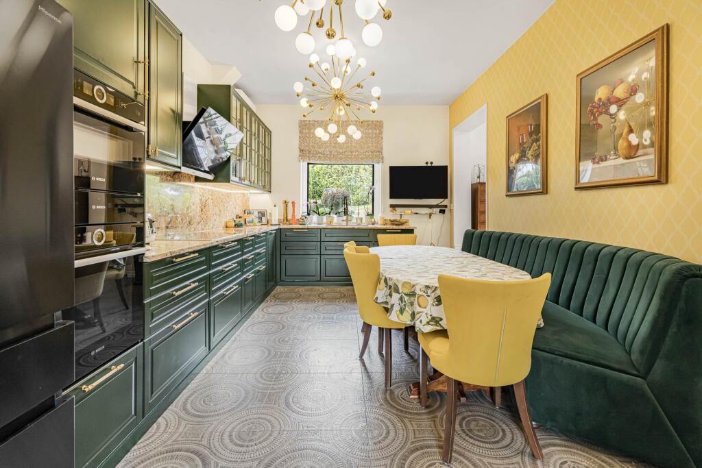 Additional image 10 of Codicote Road, Welwyn