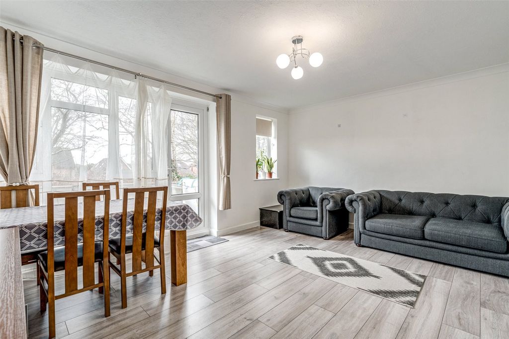 Additional image 5 of 2 bed flat for saleSunningdale Court, Jupps Lane, Goring-By-Sea, Worthing BN12