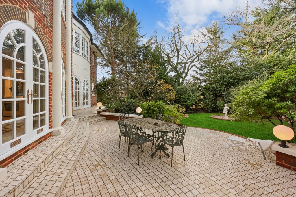 Additional image 24 of 8 bed detached house for saleByron Drive, London N2