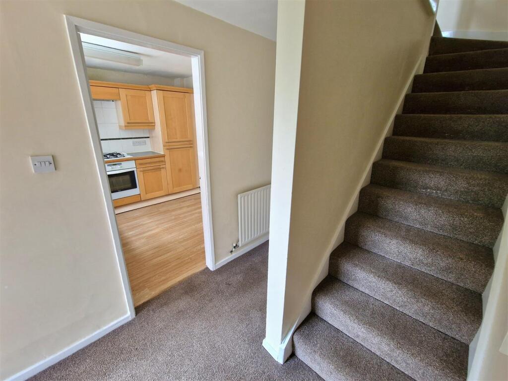 Malt Close, Harborne, Birmingham photo 5