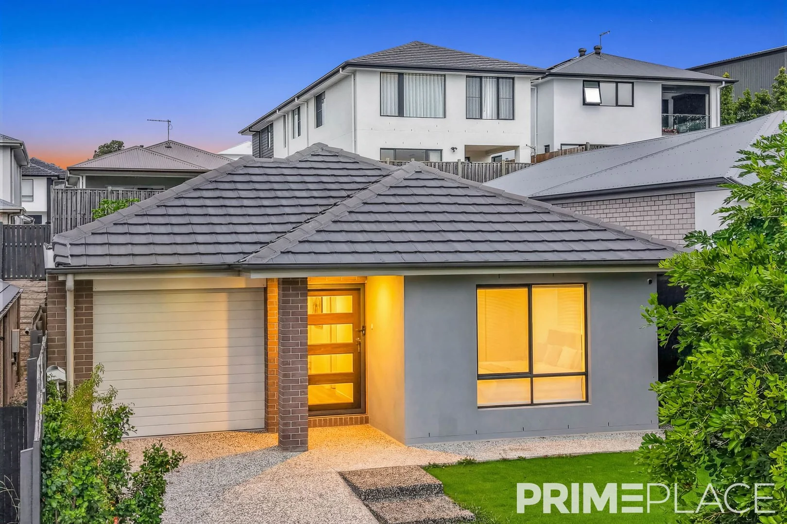 7 Banksia Way, Springfield QLD 4300 photo 2
