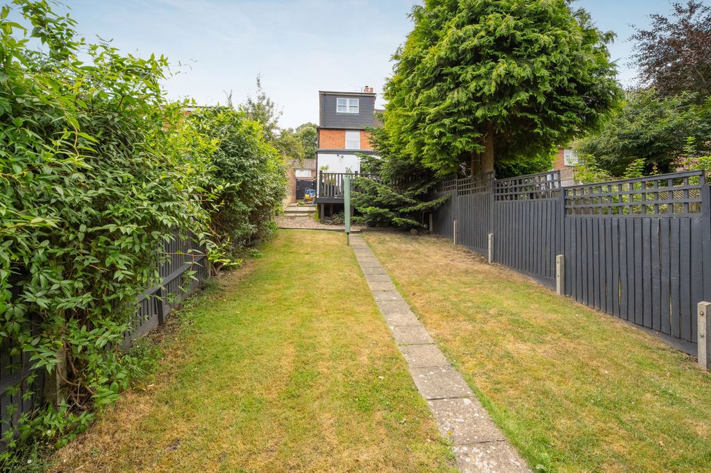 Additional image 11 of 2 bed semi-detached house for saleChurch Road, Ascot SL5